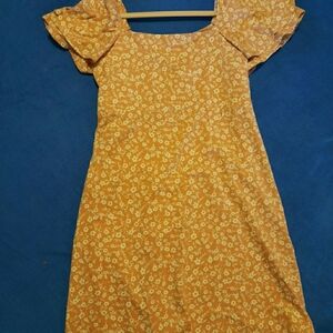 SO Pink Floral Dress with Puff Sleeves